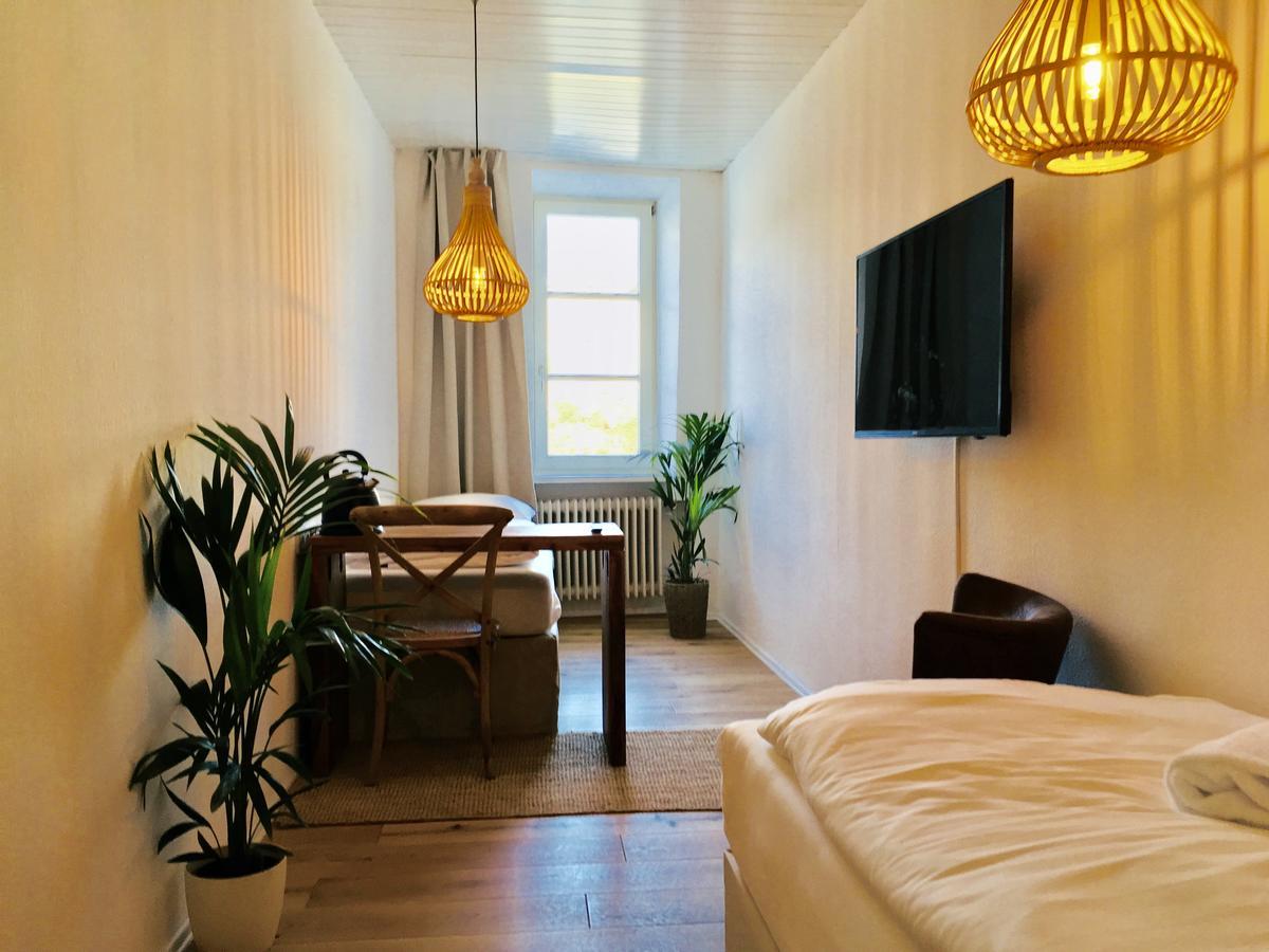 Zweibettzimmer mit Blick auf den Fluss